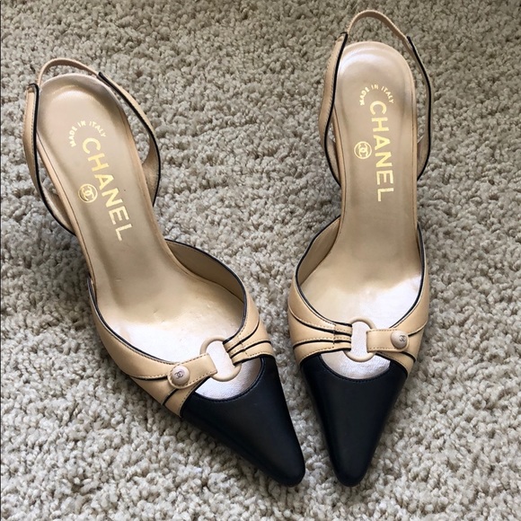CHANEL PUMPS